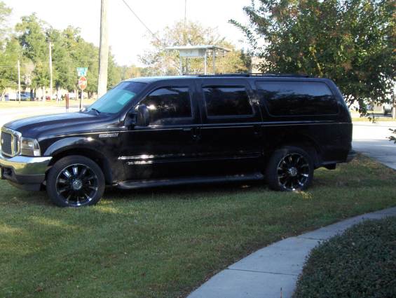 Ford Excursion XLT