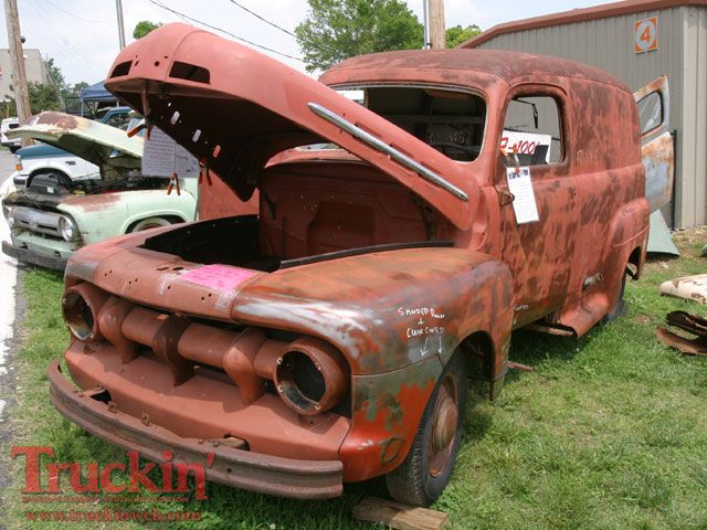 Ford F-100 van