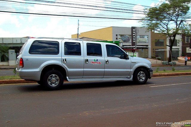 Ford F-250 XLT Tropivan Executive