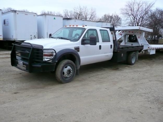 Ford F-550 SUPER DUTY CREW CAB