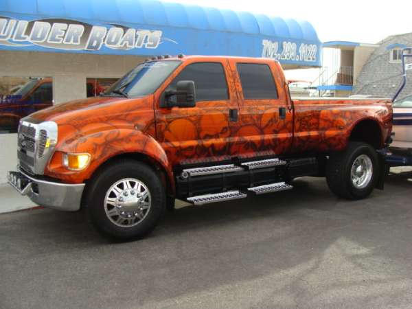 Ford F-650 XLT