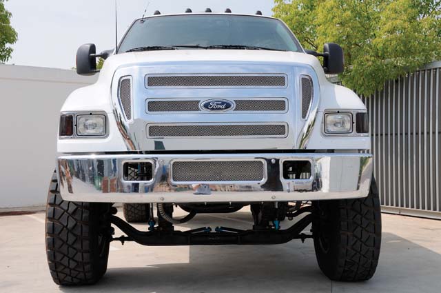 Ford F-750XLT Super Duty