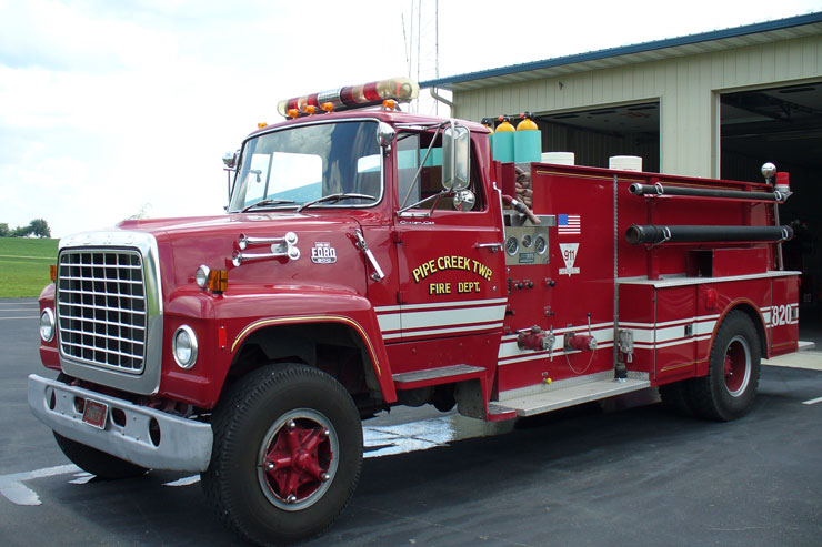 Ford F-820 Fire Truck