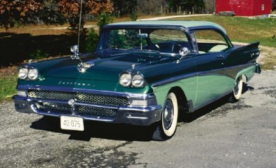 Ford Fairlane 500