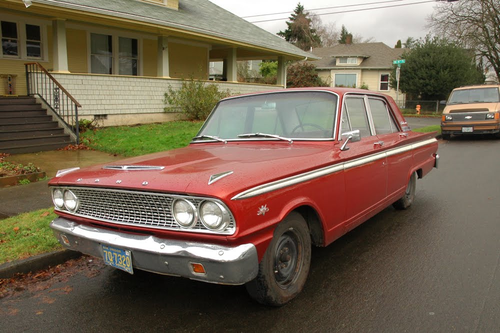 Ford Fairlane 500 4dr sedan