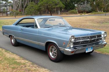 Ford Fairlane 500 fastback