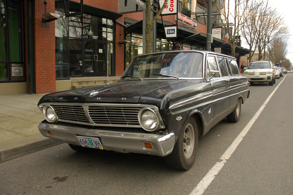 Ford Falcon Futura wagon