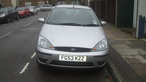 Ford Focus LX 18