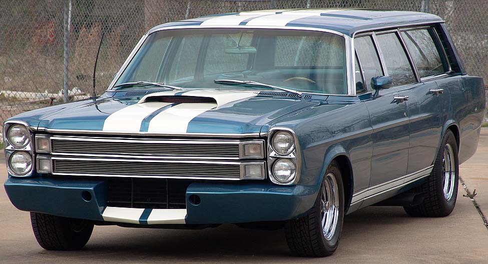 Ford Galaxie Country Sedan