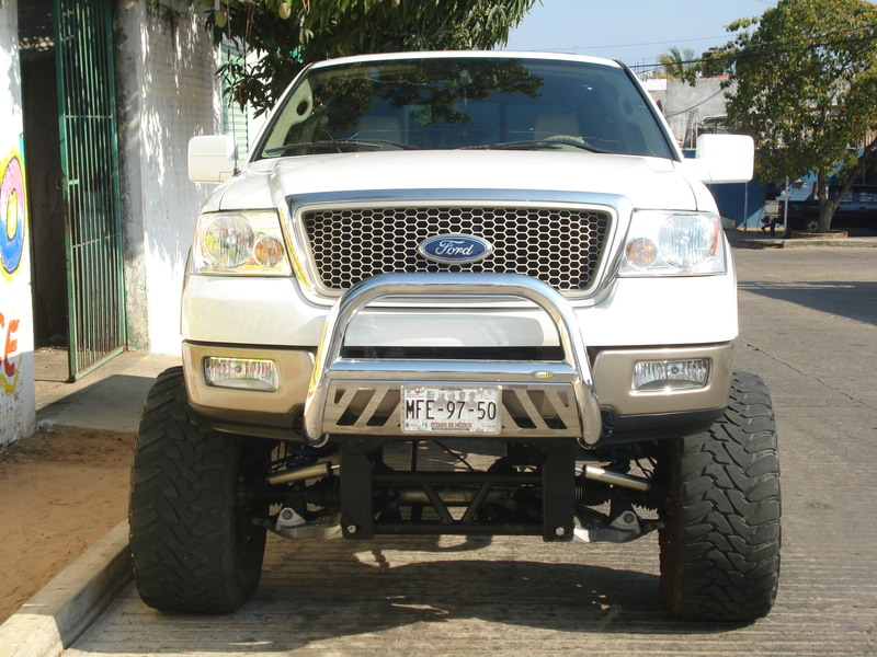 Ford Lobo Lariat