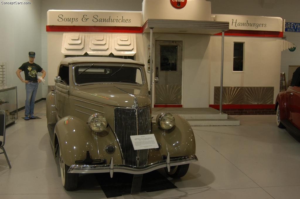 Ford Model 40A V8 Deluxe
