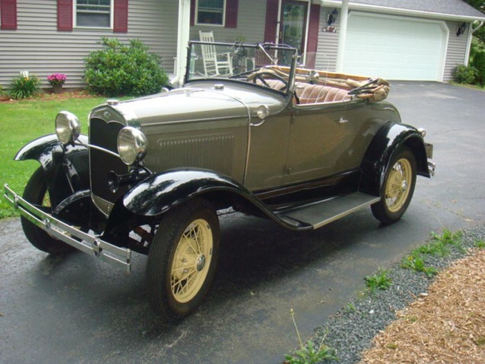 Ford Model A Roadster DeLuxe
