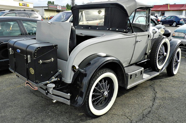 Ford Model B roadster replica