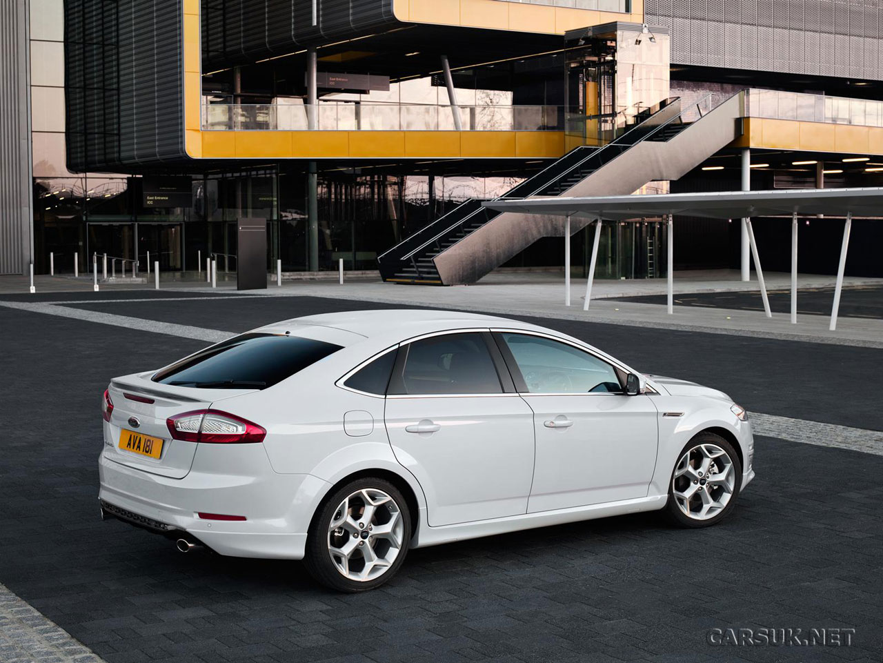 Ford Mondeo 18