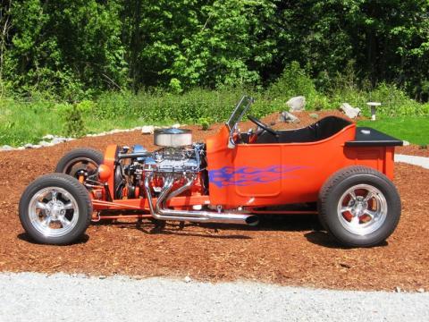 Ford T-Bucket Roadster