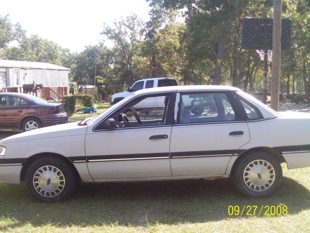 Ford Tempo GL