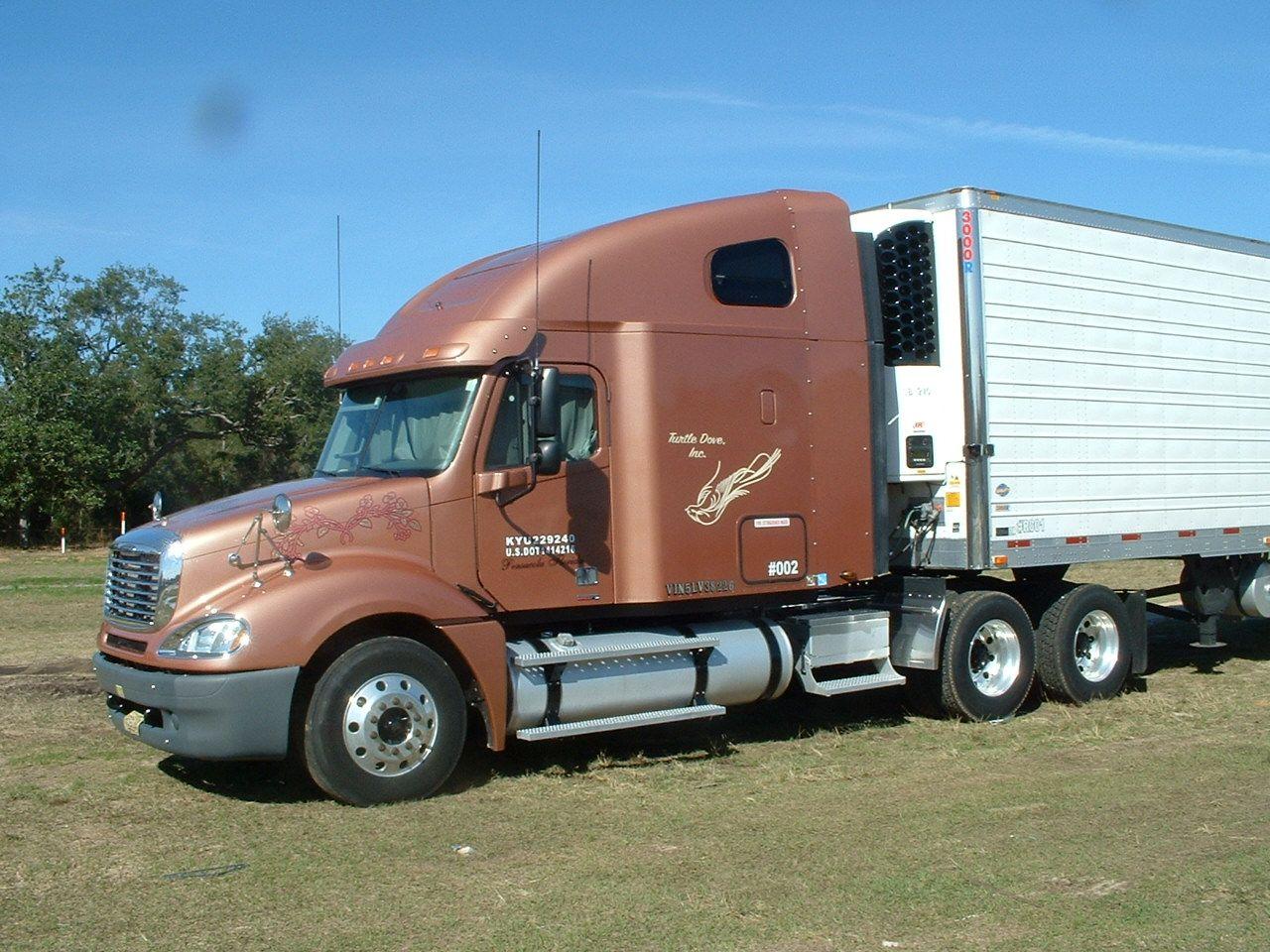 Freightliner CL 112 Columbia