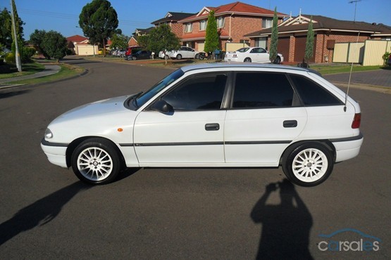 Holden Astra 16 GL Estate