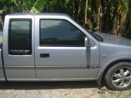 Isuzu SLX Spacecab