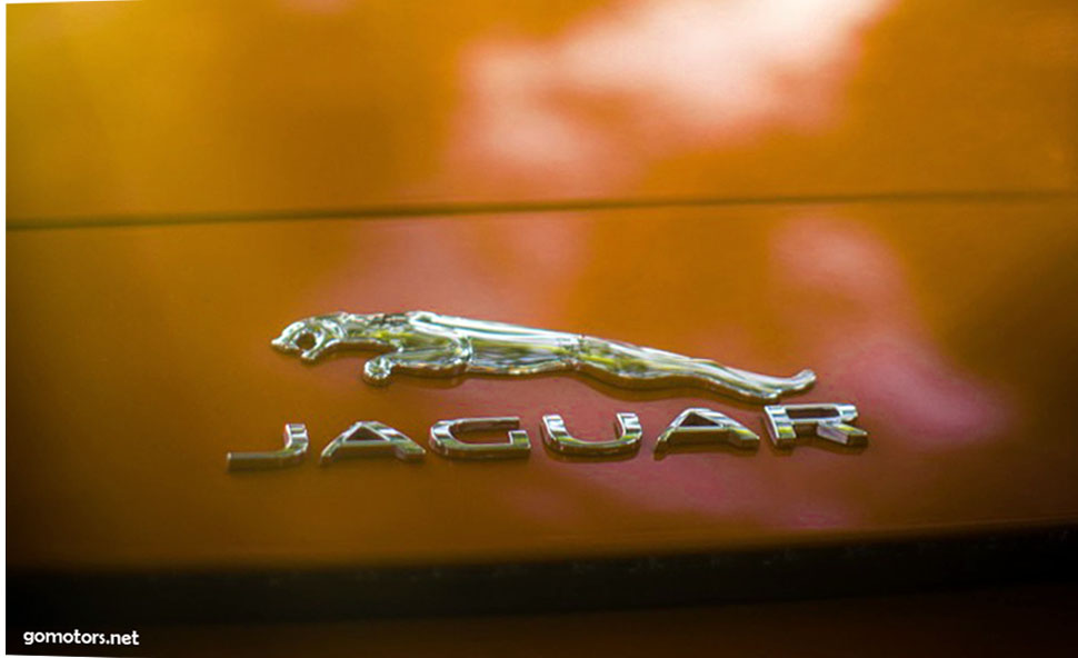 2014 Jaguar F-type V-8 S Roadster