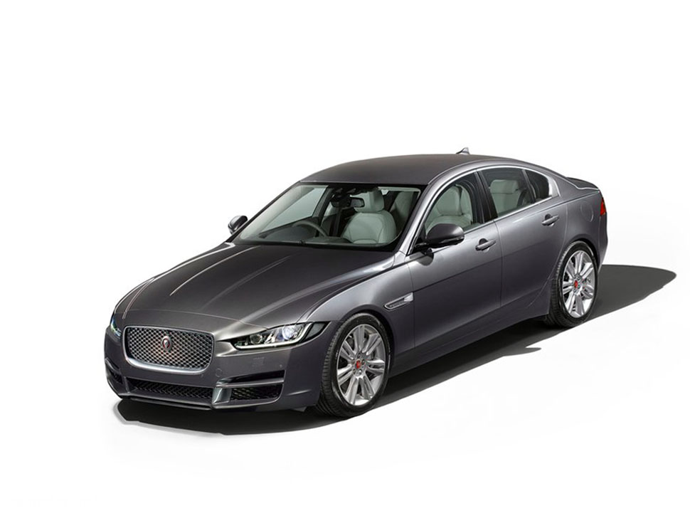 Jaguar XE-2016