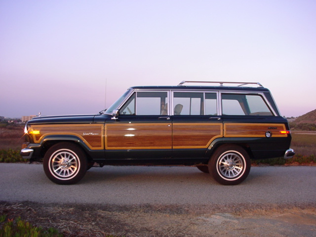 Jeep Grand Wagoneer