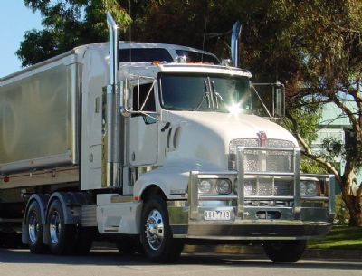 Kenworth T604