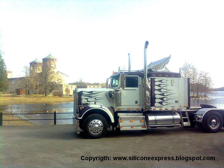 Kenworth W900B