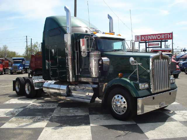 Kenworth W900S