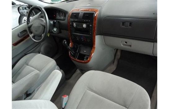 Kia Carnival 38 V6