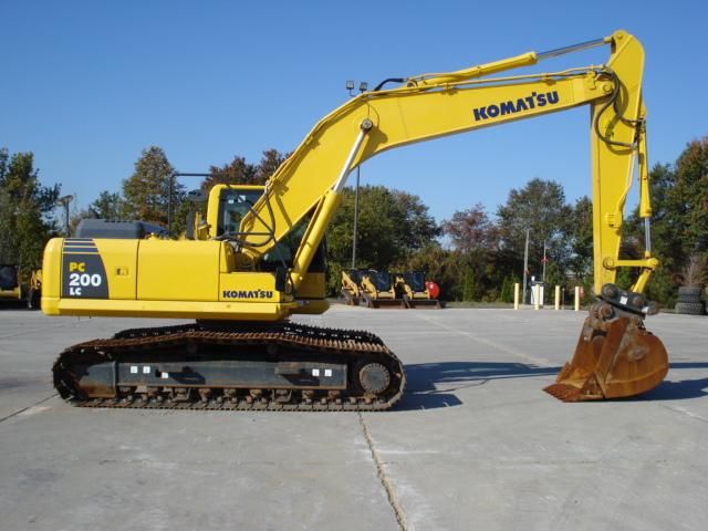 Komatsu PC-200