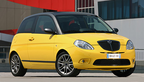 Lancia Ypsilon Momo Design