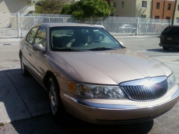 Lincoln Continental 4dr