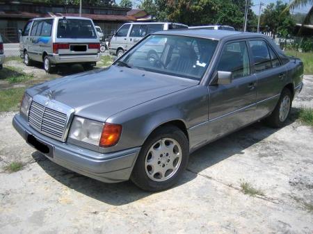 Mercedes bens 230e