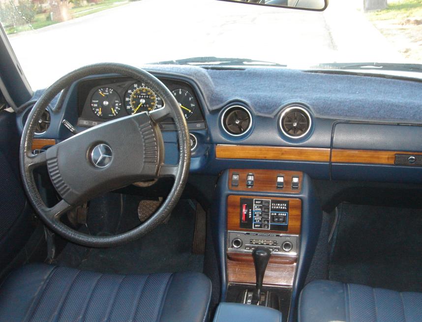 Mercedes-Benz 300D