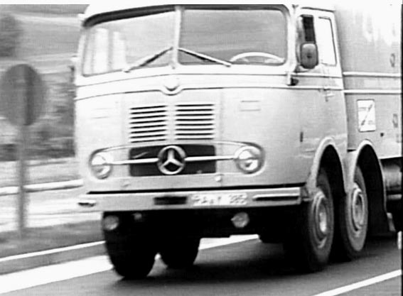 Mercedes-Benz LP 333