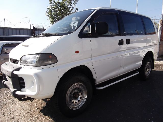 Mitsubishi Delica Chamonix 28TDi 4WD