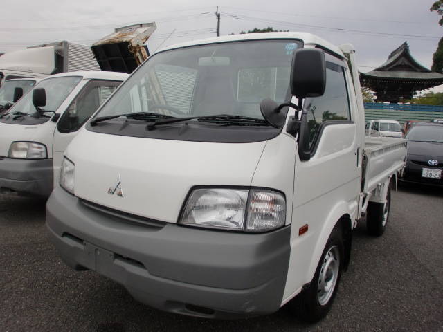 Mitsubishi Delica Flat Truck