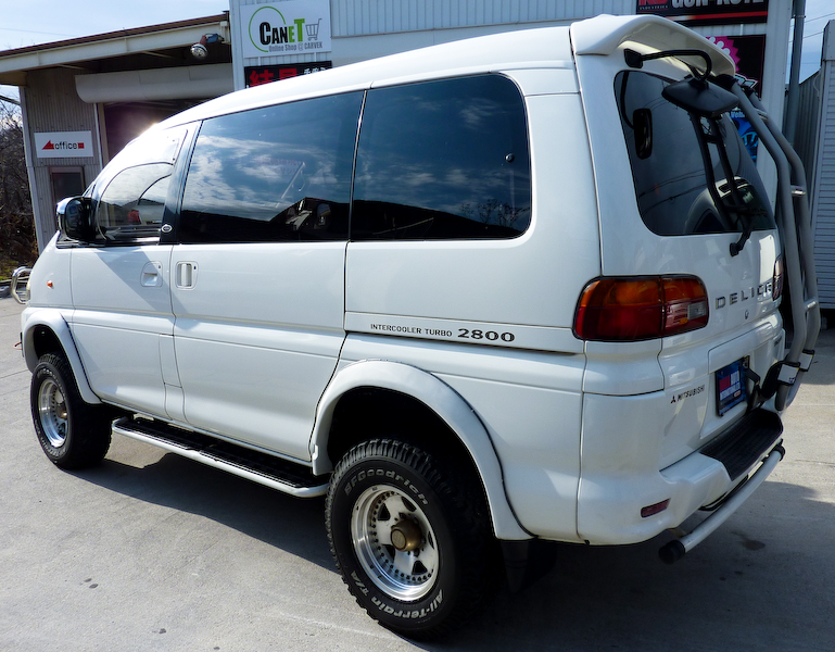 Mitsubishi Delica Space Gear Exceed 2800 Turbo