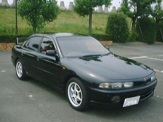 Mitsubishi Galant VR