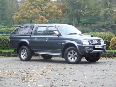 Mitsubishi L200 4WD Crew Cab