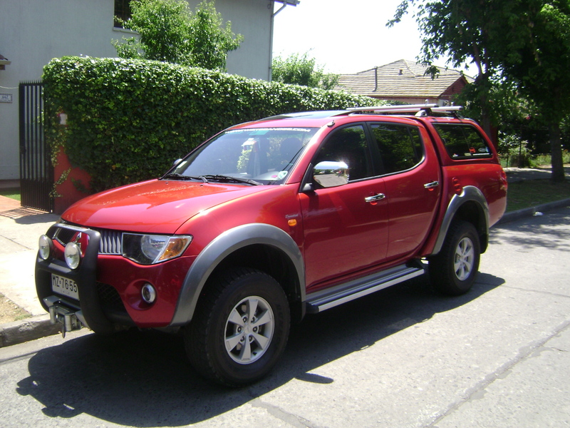 Mitsubishi L200 Dakar CRS