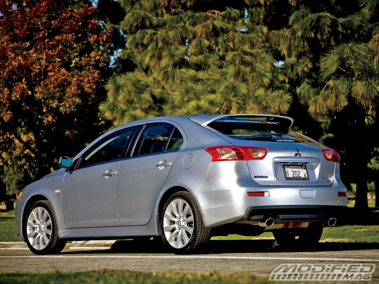 Mitsubishi LANCER HATCHB