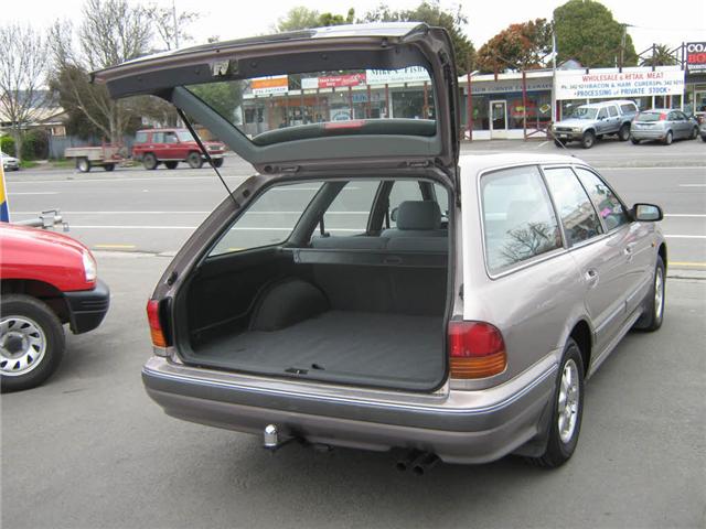 Mitsubishi Magna GLX Wagon