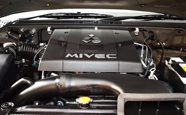 Mitsubishi Pajero 24 Valve V6 3000