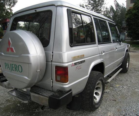 Mitsubishi Pajero 26