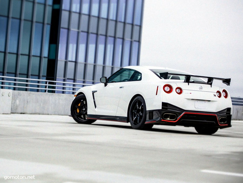 Nissan GT-R Nismo - 2015