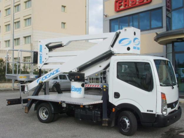 Nissan Cabstar 320