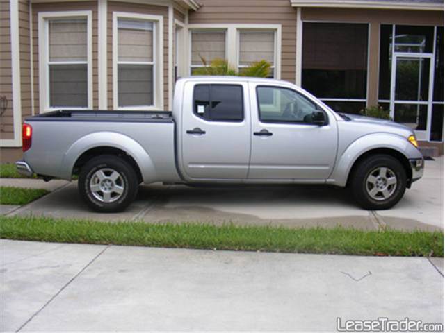 Nissan Frontier LE