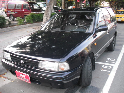 Nissan N-RV